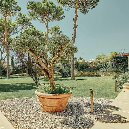 Villa Agioi *