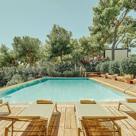 Agioi Villa *